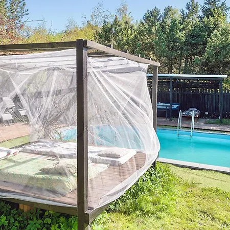 4 Star In Tatil Evi *